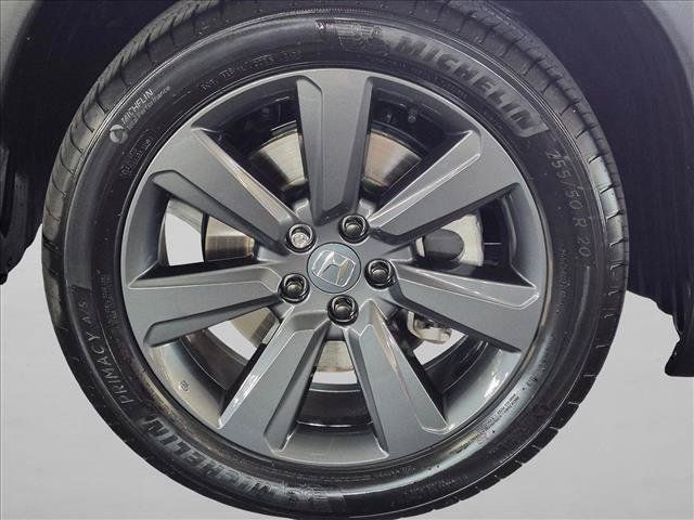 Used 2025 Honda Pilot Sport image 23