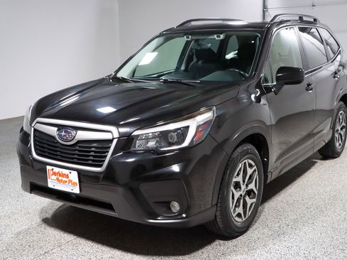 Used 2021 Subaru Forester Premium AWD/4WD image 32