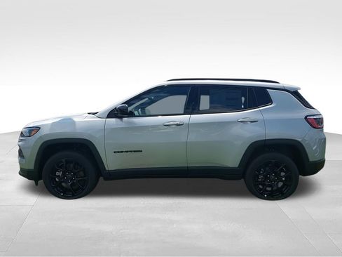 New 2026 Jeep Compass Latitude AWD/4WD image 5