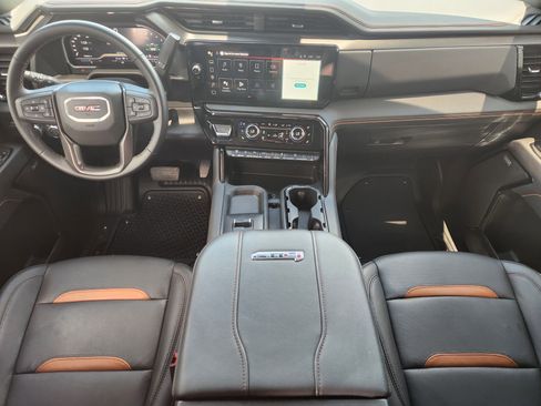 Used 2025 GMC Sierra 2500 AT4 AWD/4WD image 26