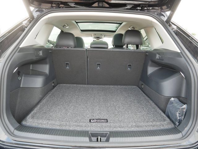 Certified 2026 Volkswagen Tiguan SE AWD/4WD image 18