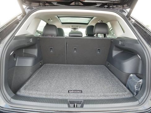 Certified 2026 Volkswagen Tiguan SE AWD/4WD image 18