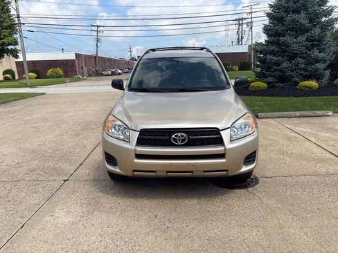 Used 2009 Toyota RAV4 2WD w/ Base L4 Extra Value Pkg image 2