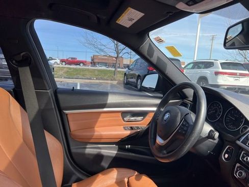 Used 2017 BMW 330i Sedan image 36