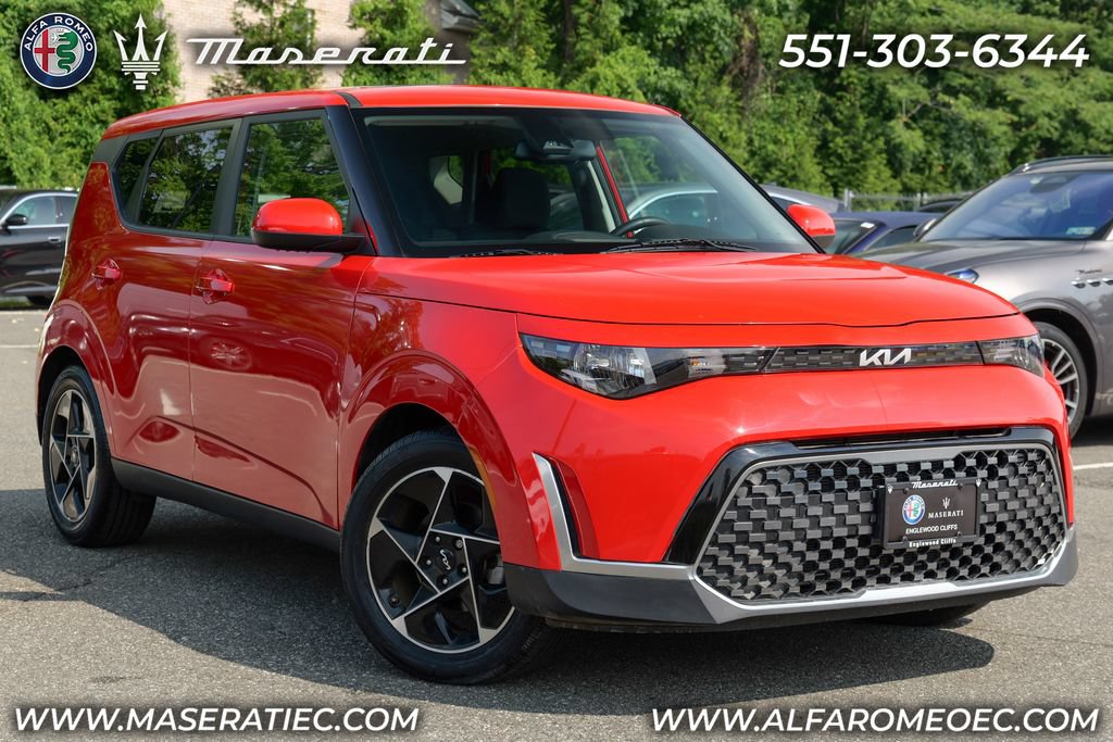 Used 2023 Kia Soul EX FWD image 1