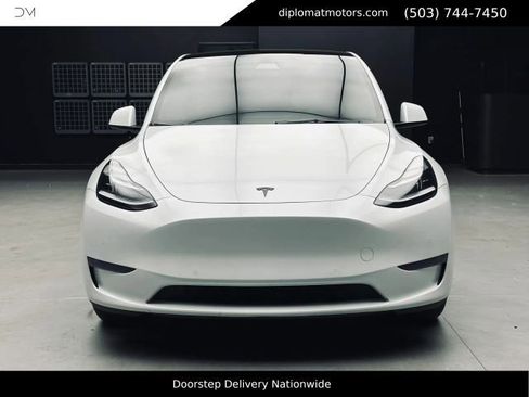 Used 2021 Tesla Model Y Long Range AWD/4WD image 11