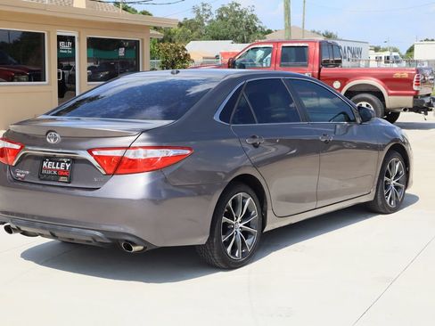 Used 2016 Toyota Camry XSE w/ Advanced Technology Package FWD image 9