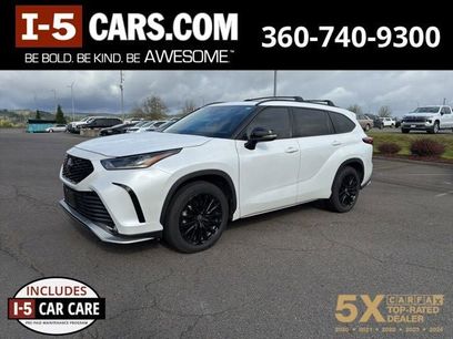 Used 2023 Toyota Highlander XSE