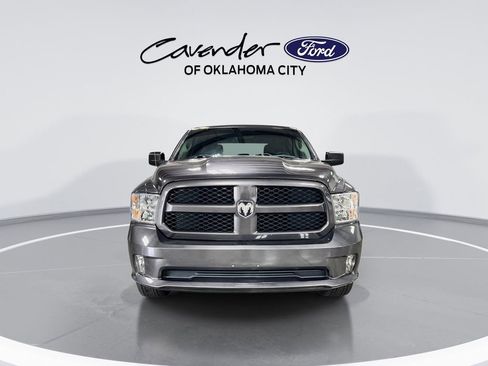Used 2019 RAM 1500 Express w/ Express Value Package AWD/4WD image 3
