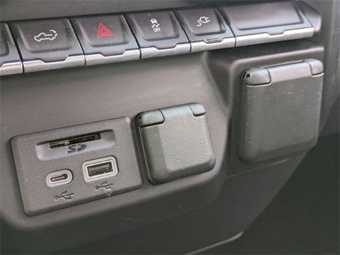 Used 2021 GMC Sierra 1500 SLE w/ Preferred Package image 25