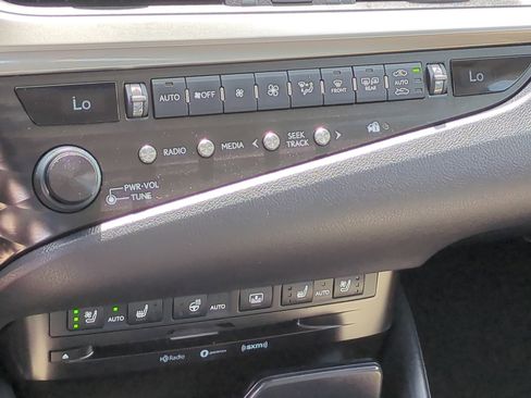 Used 2019 Lexus ES 350 w/ Accessory Package 2 FWD image 28