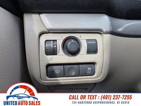 Used 2009 Subaru Outback 2.5i Special Edition AWD/4WD image 19