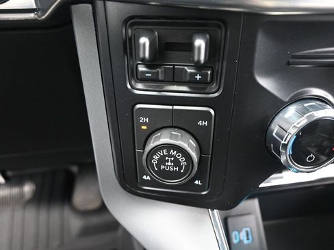 Used 2021 Ford F150 Lariat w/ Equipment Group 502A High image 31