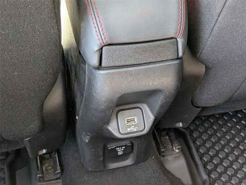 Used 2019 Jeep Renegade Trailhawk w/ LED Lighting Group AWD/4WD image 33