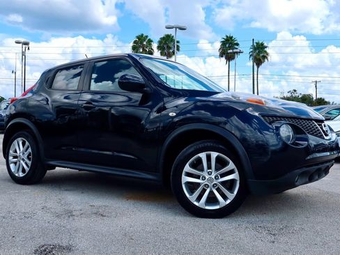 Used 2011 Nissan Juke SL FWD image 1