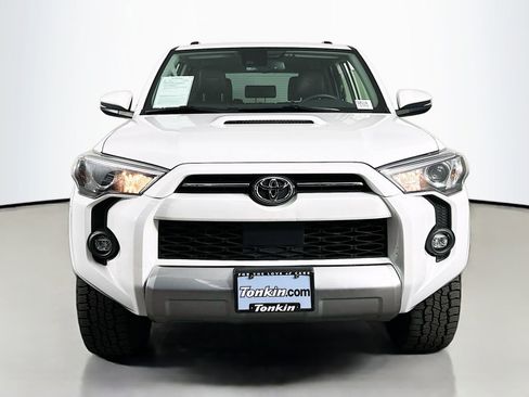 Certified 2023 Toyota 4Runner TRD Off-Road Premium AWD/4WD image 2