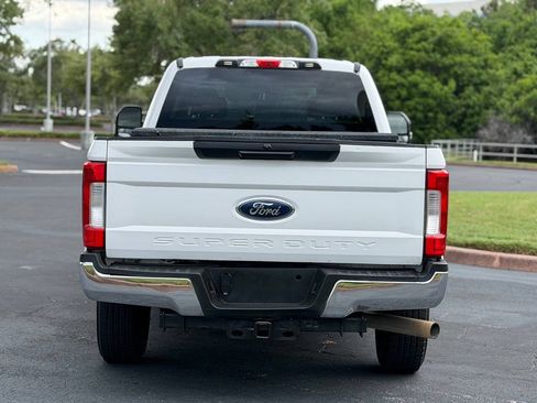 Used 2018 Ford F250 XL w/ Power Equipment Group RWD image 9