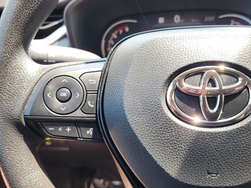 Certified 2025 Toyota RAV4 XLE AWD/4WD image 18