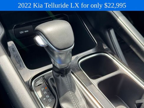 Used 2022 Kia Telluride LX FWD image 24