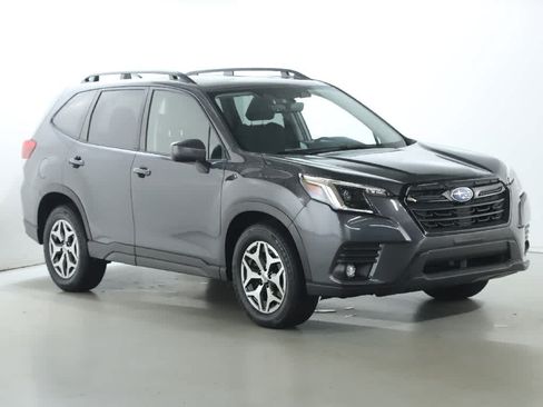 Certified 2024 Subaru Forester Premium AWD/4WD image 9