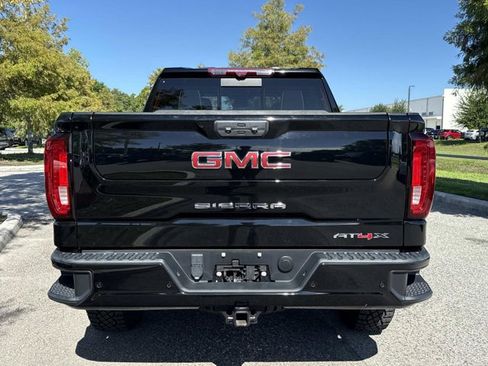 Used 2024 GMC Sierra 1500 AT4X AWD/4WD image 4