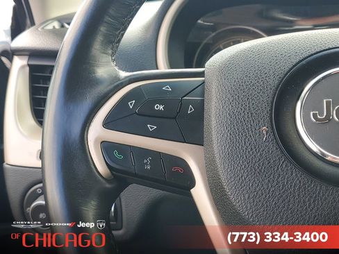 Used 2016 Jeep Cherokee Latitude w/ Cold Weather Group AWD/4WD image 25