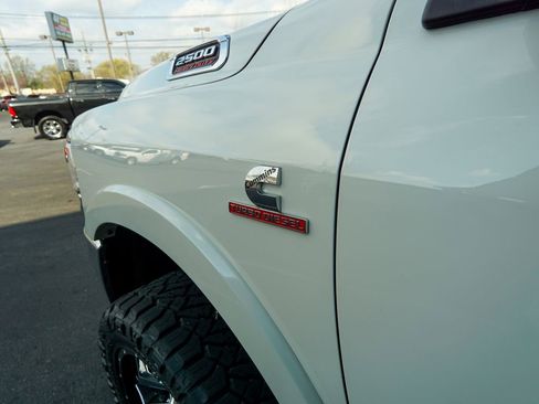 Used 2022 RAM 2500 Limited AWD/4WD image 9