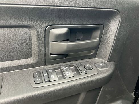 Used 2024 RAM 3500 Tradesman w/ Chrome Appearance Group image 18