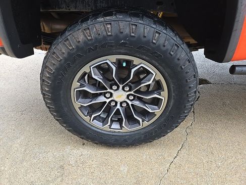 Used 2019 Chevrolet Colorado ZR2 image 34