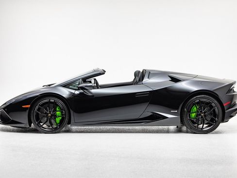 Used 2017 Lamborghini Huracan LP 610-4 image 7