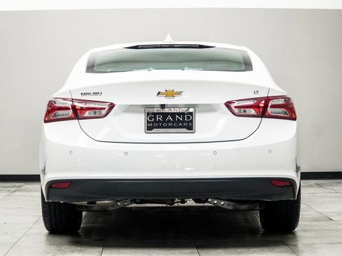 Used 2024 Chevrolet Malibu LT FWD image 11