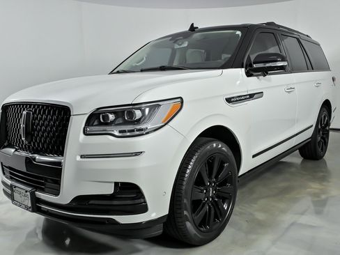 Used 2024 Lincoln Navigator Black Label AWD/4WD image 5