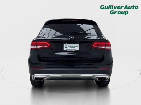 Used 2018 Mercedes-Benz GLC 300 4MATIC w/ Multimedia Package image 7