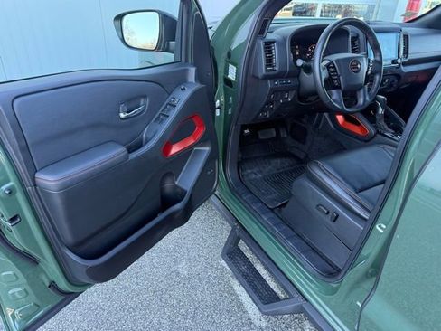 Used 2023 Nissan Frontier PRO-4X w/ Pro-4X Premium Package image 15