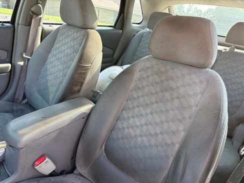 Used 2005 Chevrolet Malibu LS w/ Preferred Equipment Group FWD image 9