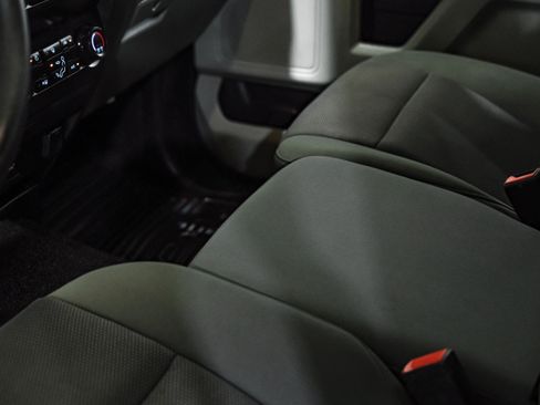 Used 2021 Ford F250 XL w/ Power Equipment Group image 22