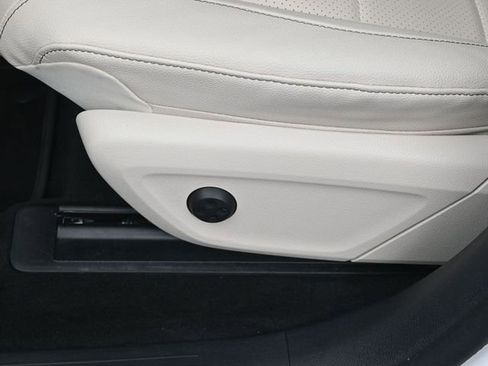 Used 2025 Mercedes-Benz GLS 450 4MATIC image 13