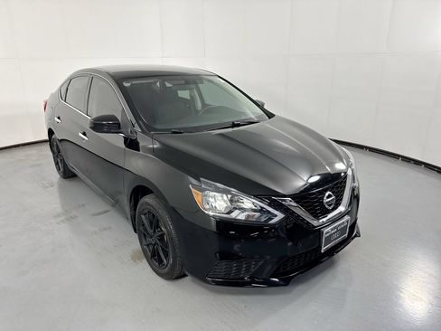 Used 2018 Nissan Sentra S FWD image 30