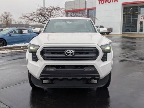 New 2026 Toyota Tacoma w/ SR5 Package image 2