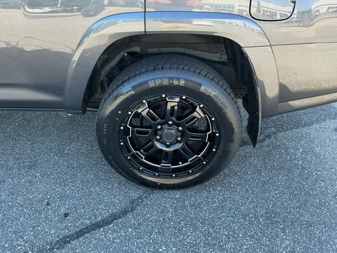 Used 2019 Toyota 4Runner SR5 Premium AWD/4WD image 26