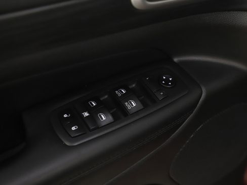 Used 2019 Jeep Grand Cherokee Altitude image 20