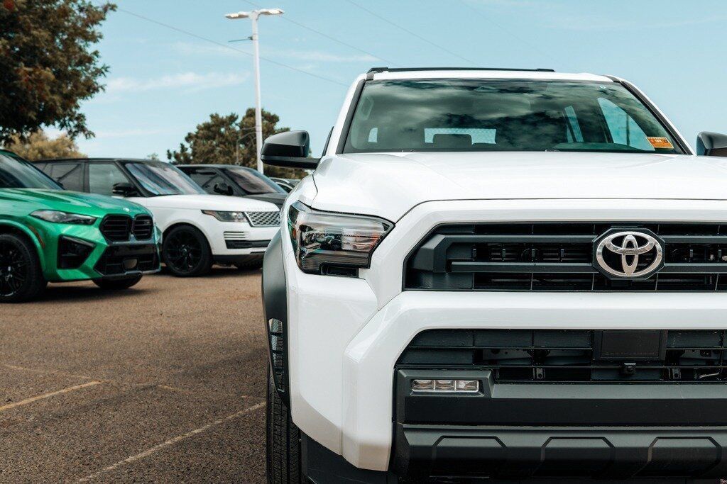 Used 2026 Toyota 4Runner SR5 AWD/4WD image 9