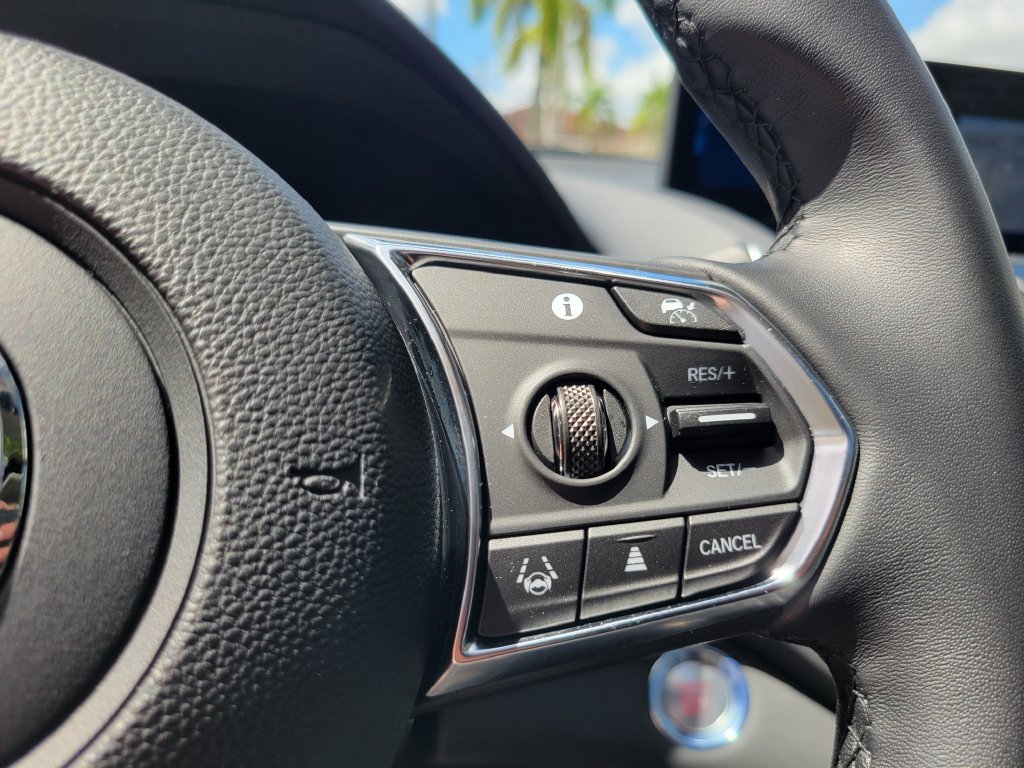 Used 2025 Acura RDX w/ Technology Package AWD/4WD image 25