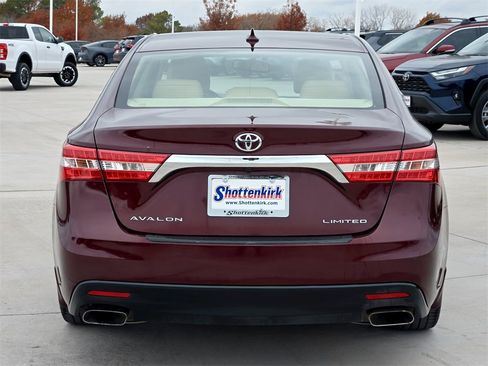 Used 2015 Toyota Avalon Limited image 8
