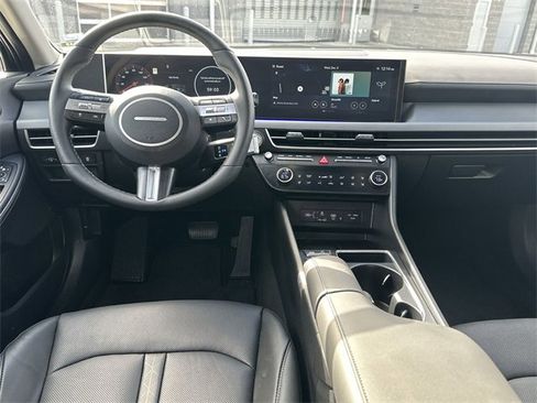 Used 2025 Hyundai Sonata Limited image 10