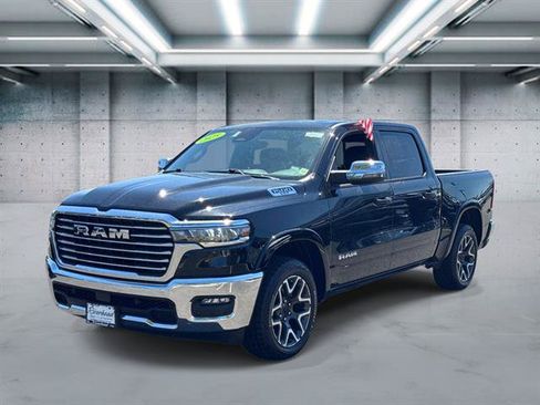 Used 2025 RAM 1500 Laramie AWD/4WD image 1