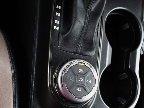 Used 2021 Ford Bronco Wildtrak image 32