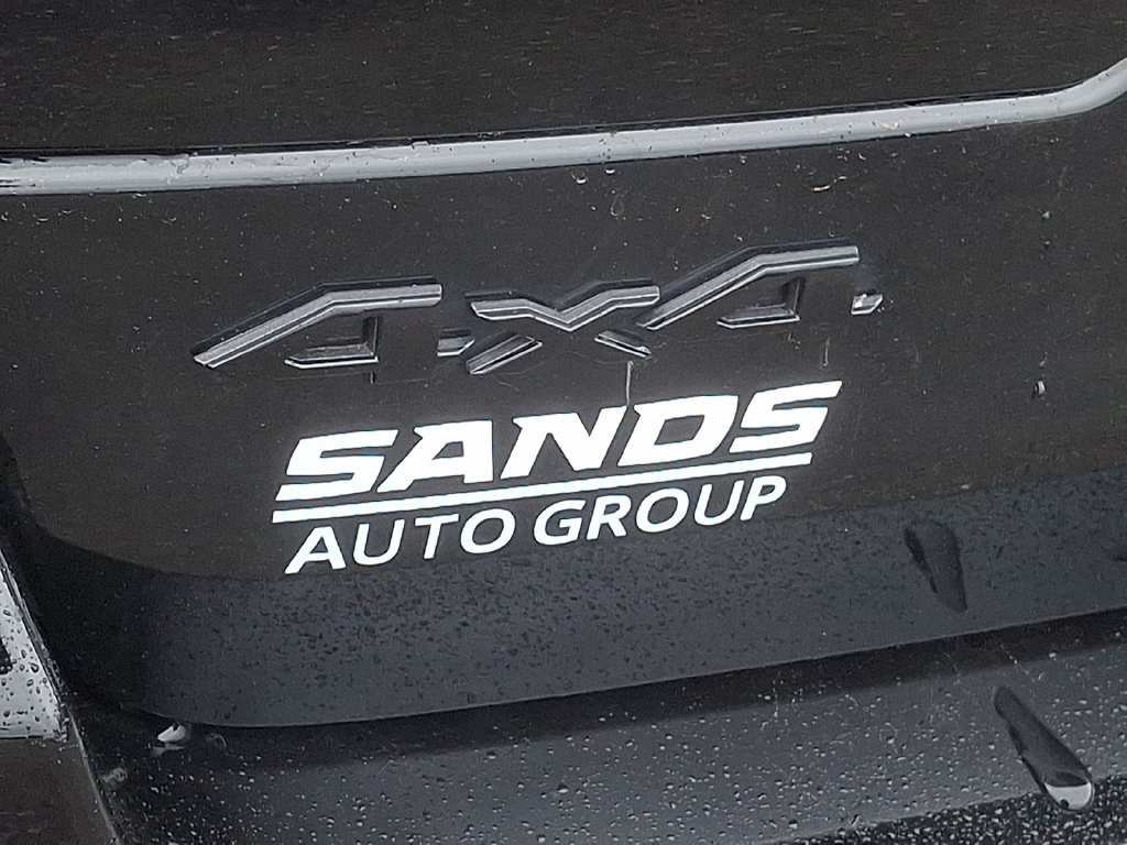 Used 2024 Jeep Grand Cherokee Altitude AWD/4WD image 34