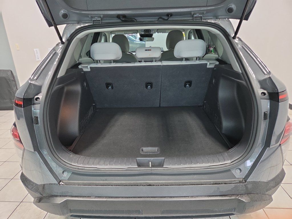 Used 2025 Hyundai Kona SEL AWD/4WD image 10