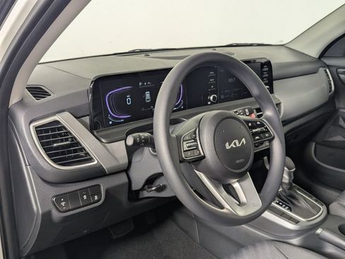 New 2026 Kia Seltos LX image 11